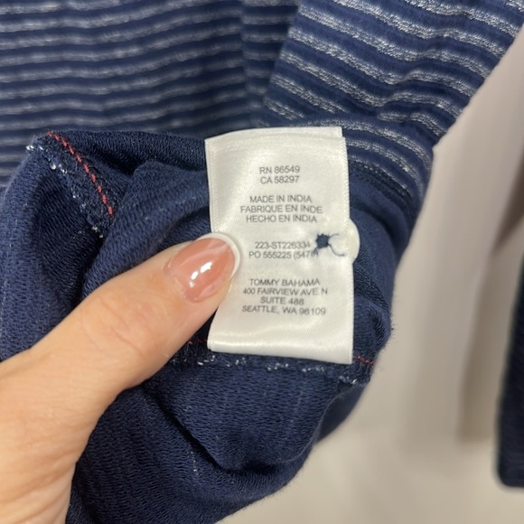 Tommy Bahama Men’s Stinson Stripe Hoodie color is ocean deep. Size medium. NWT. - Picture 11 of 11